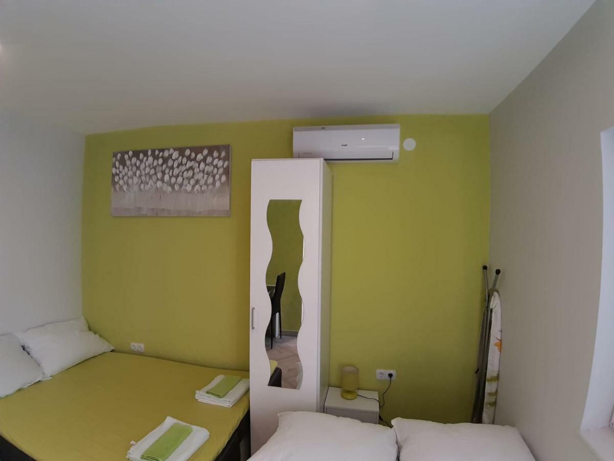 Studio Apartman F&L Makarska Extérieur photo